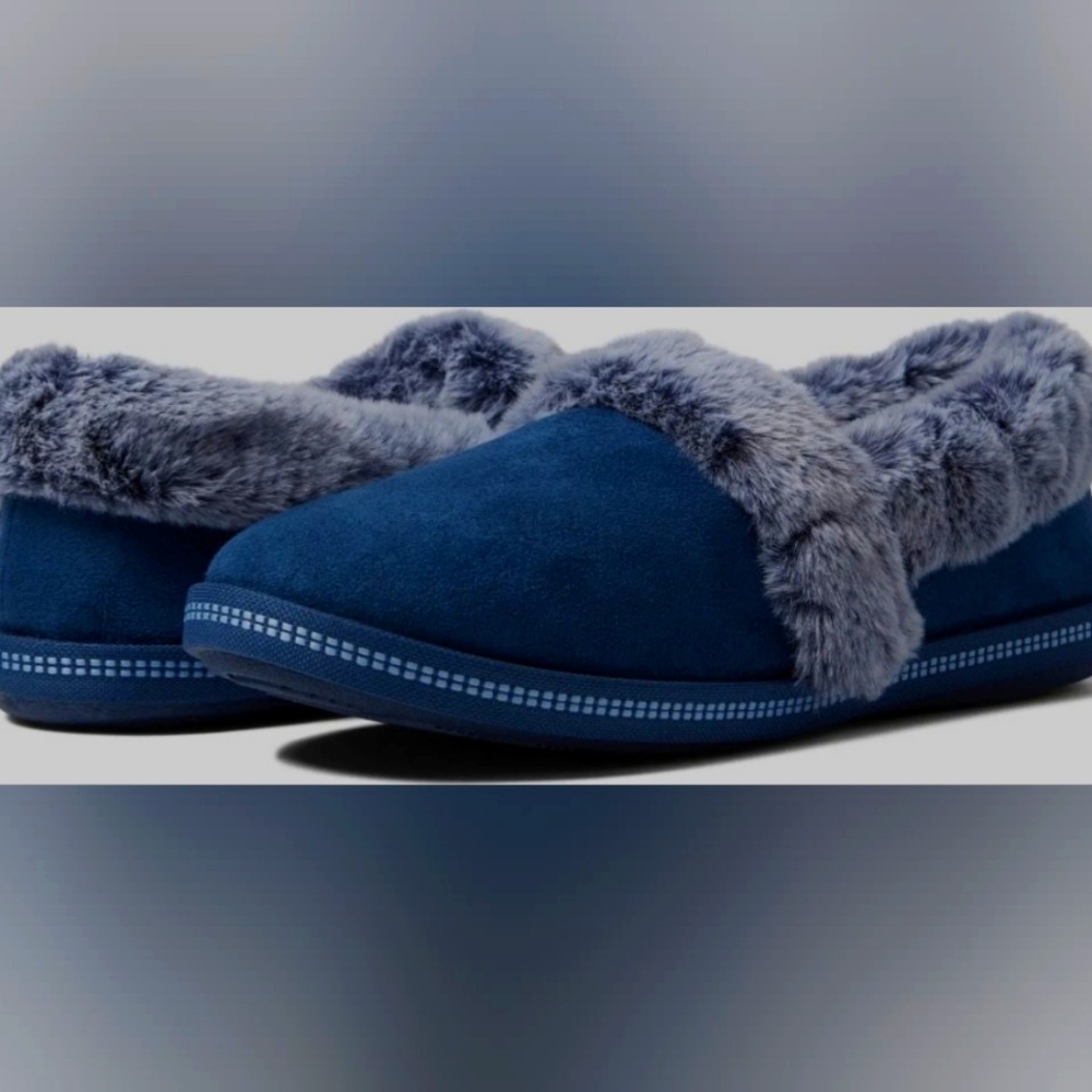 Skechers Women's Cozy Campfire in Navy- Microfiber Slipper with Faux Fur Lining